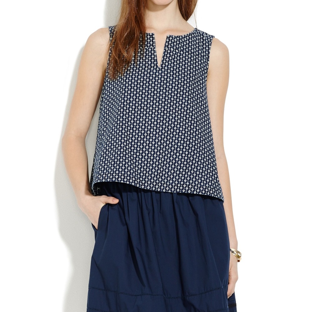 ❌ sold ❌ Madewell Denim Daisy Dot Tank Top
